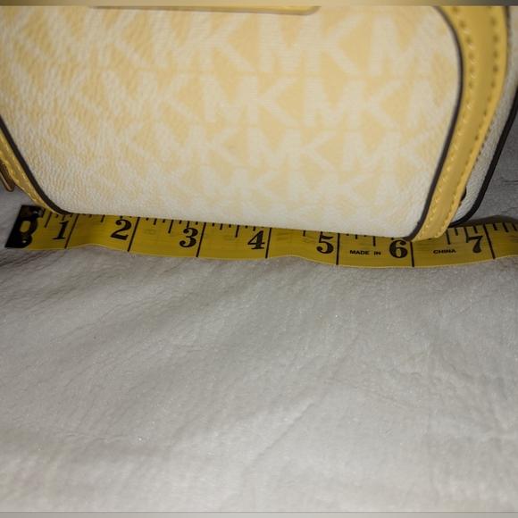 Michael Kors Jaycee Extra-Small Ombré Logo Convertible Backpack Yellow NWT - Picture 9 of 10